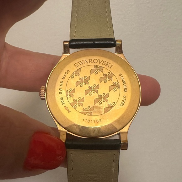 Black Swarovski watch with gold and leather extensible - Picture 6 of 6